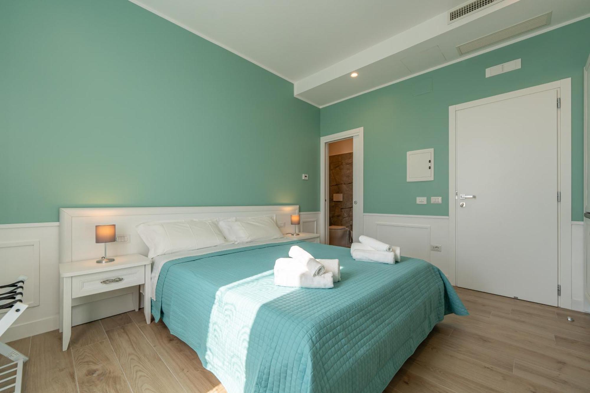Daca Luxury Rooms Nápoles Exterior foto